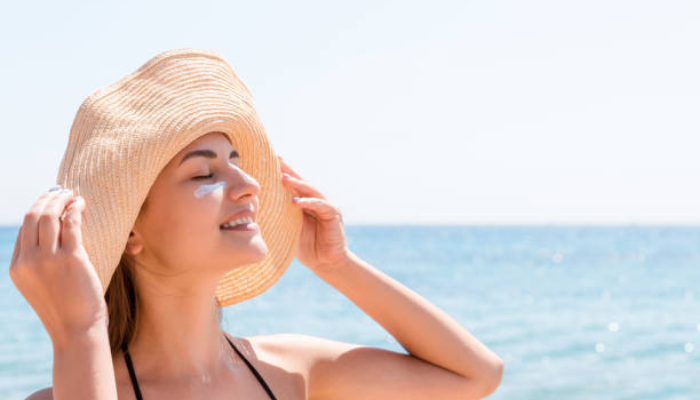 Protect Your Skin from The Sun Naturally