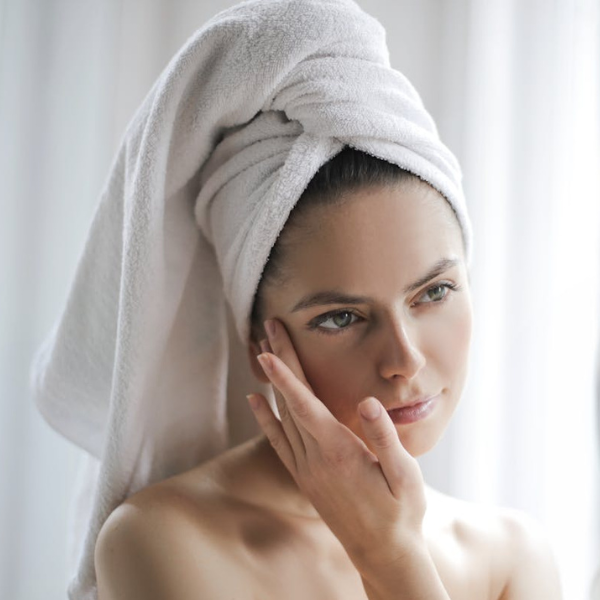 Read more about the article Top 5 Benefits of Gold Skincare for Glowing Skin